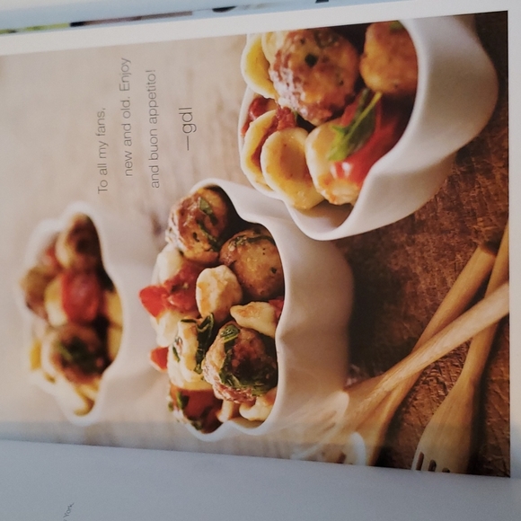 COOKBOOK Giada's Kitchen New Italian Favorites 2008 1st Ed de Laurentis HC + DJ - Picture 3 of 6
